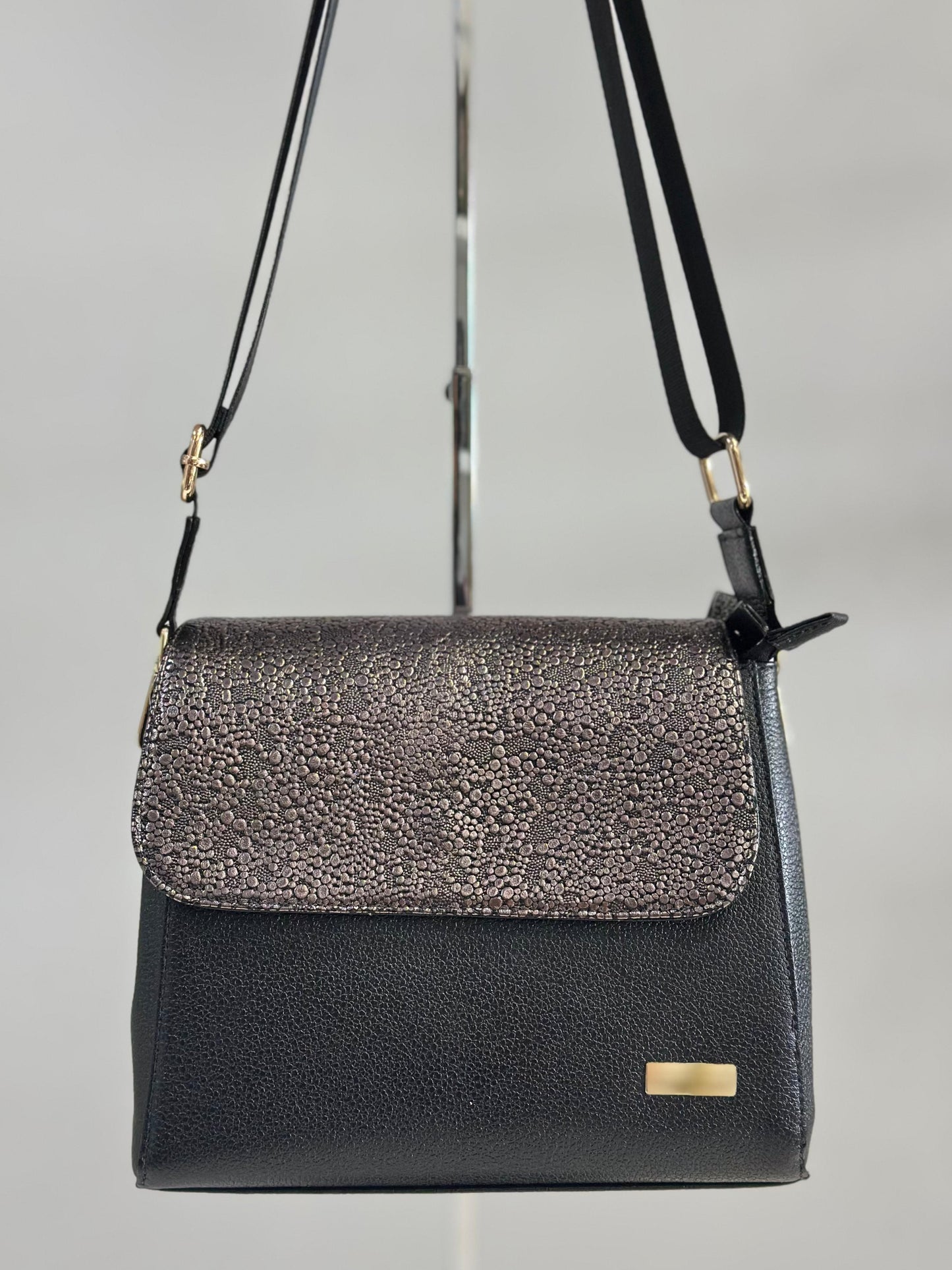 Bolso Clavel